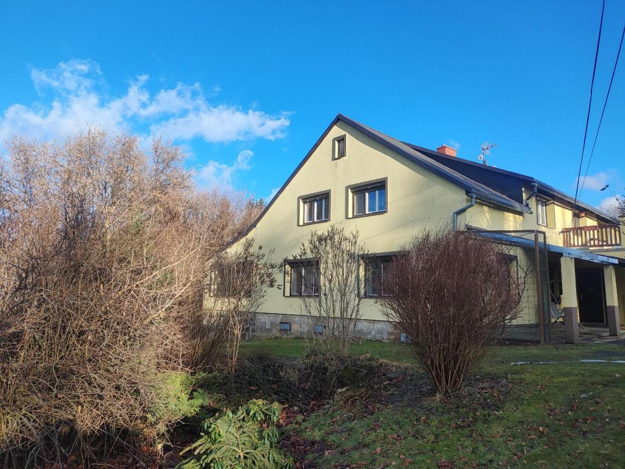 Na Kopci 84 Apartment Stare Krecany Bagian luar foto